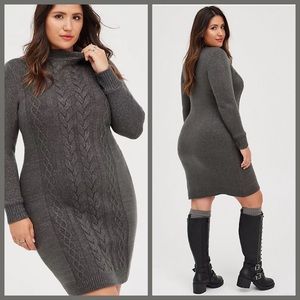 MOCK NECK MINI DRESS - LUREX CABLE KNIT GREY